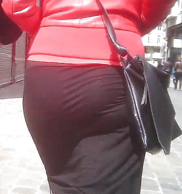 Sexy Milf Ass in Skirt #38011517