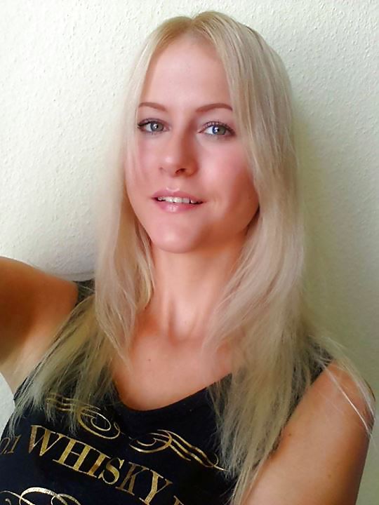 Blondehexe German Amateur #23371645