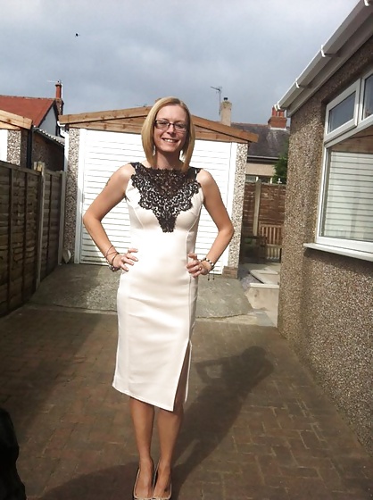 Esposas y novias 15
 #35011442