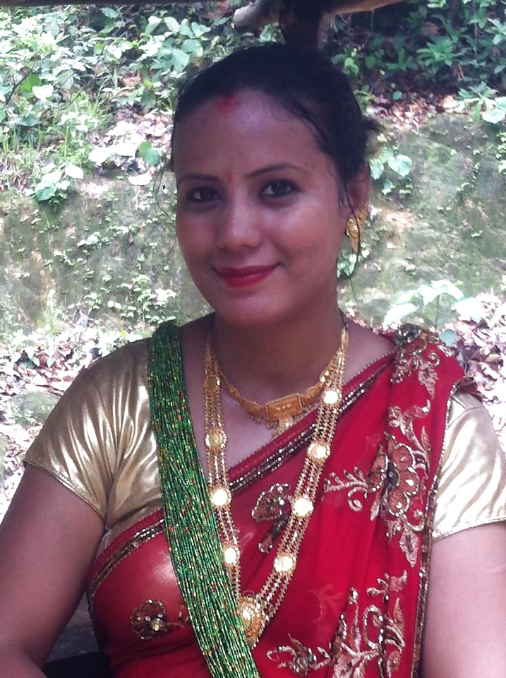 セクシーなネパール人女性 nisha
 #40693916