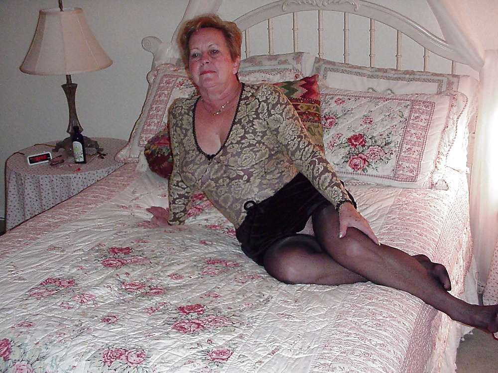 Sexy mature hot mom #28908377