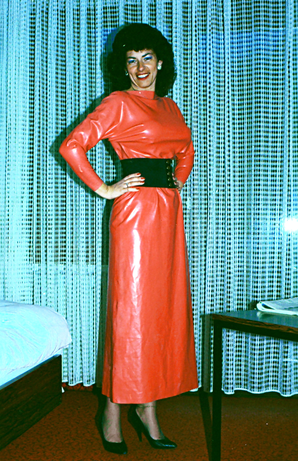 1981 in Korsett und Gummikleid #33257027