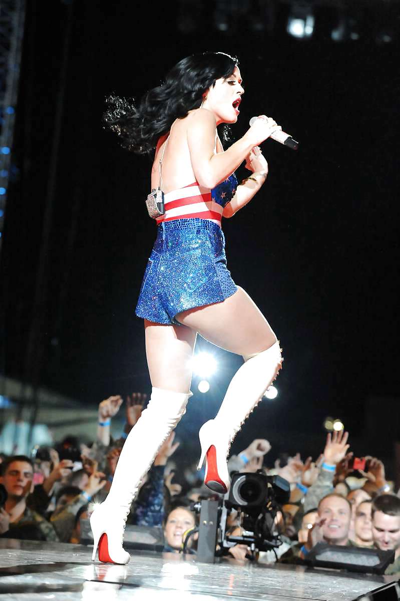 Katy Perry - Hot Legs #34361648