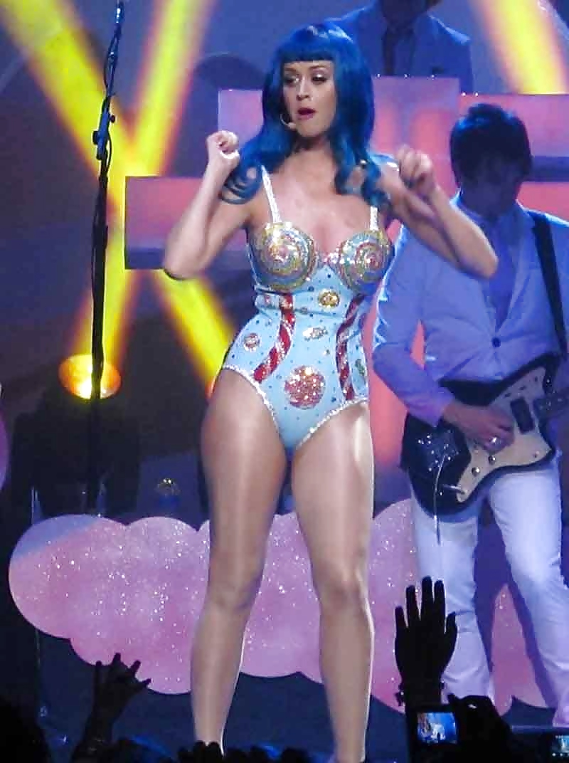 Katy Perry - Hot Beine #34361737