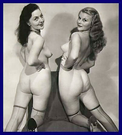 Two vintage models together posing #36033916