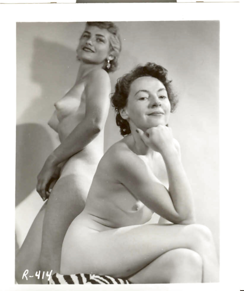 Two vintage models together posing #36033962