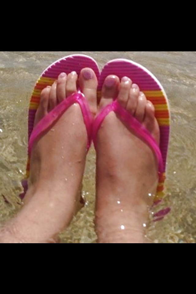 Feet of Arab Jordanian Girls I know  #40796394