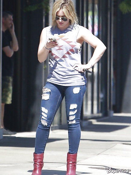 Hilary duff butt in hot tight jeans #32144229