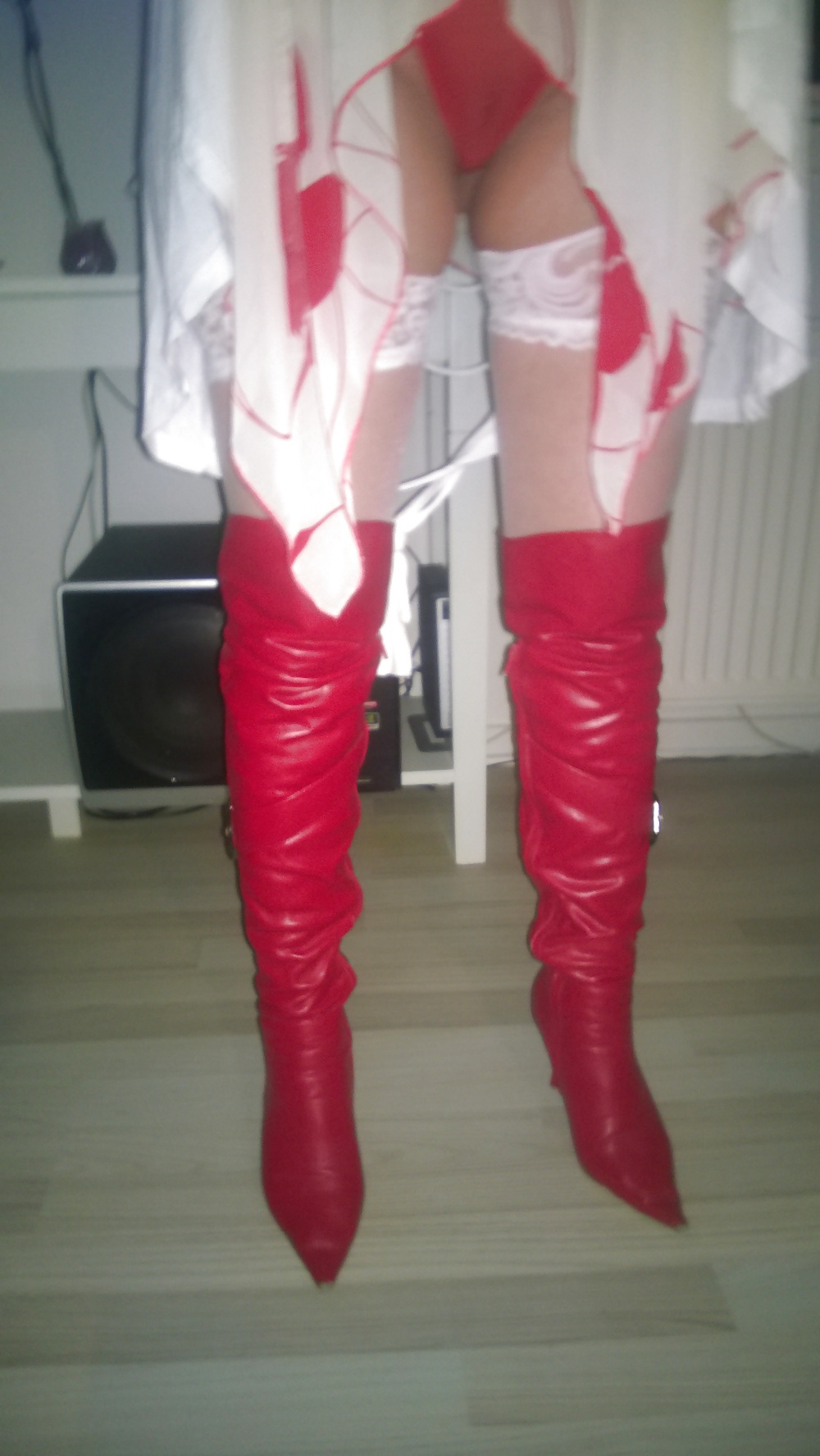 Wife in red and white #35562280