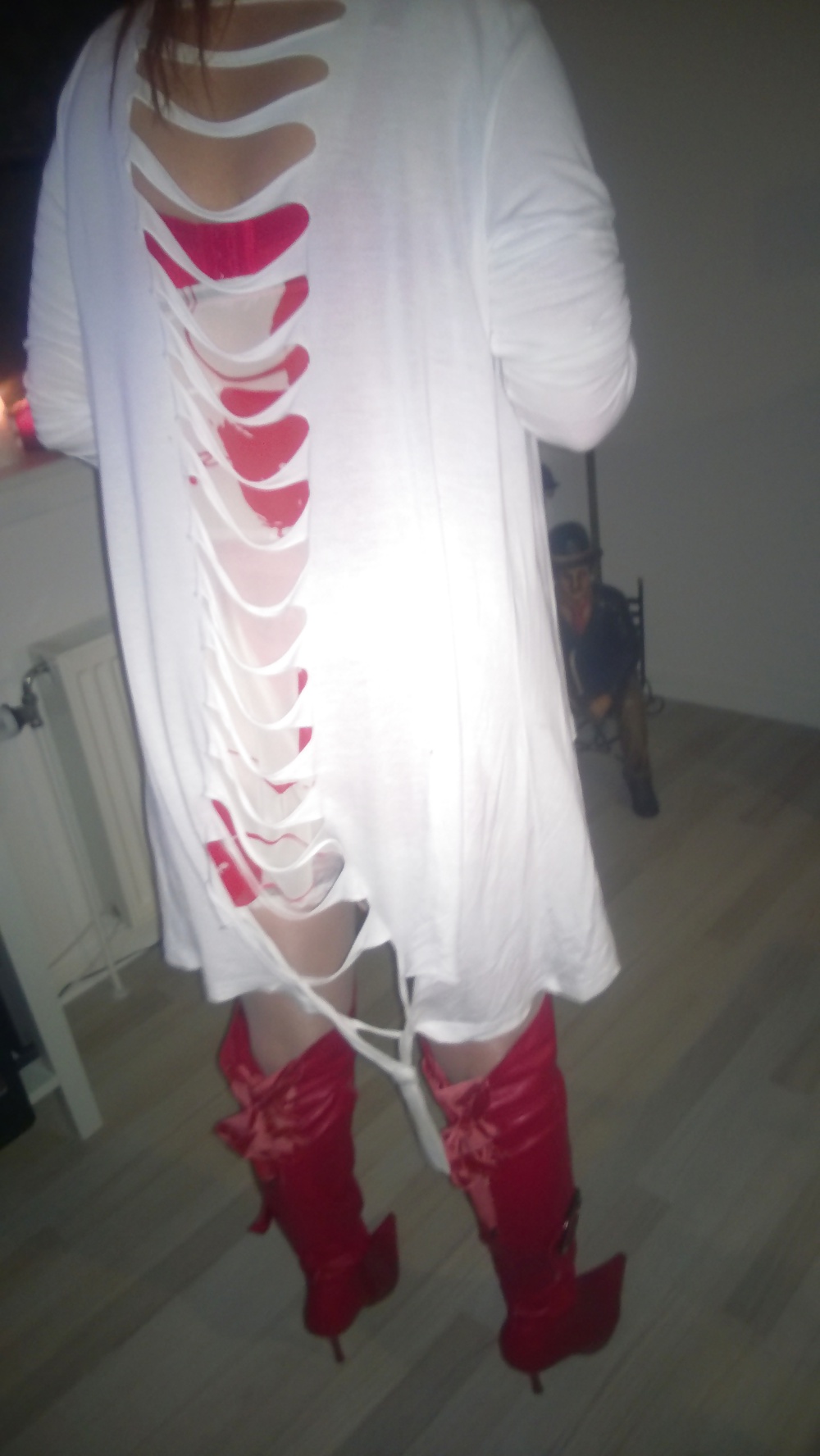 Wife in red and white #35562288