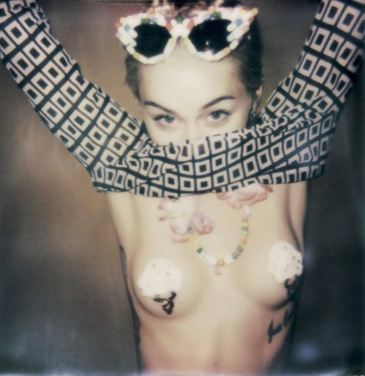 ¡Miley cyrus desnuda 2015 !
 #40816323