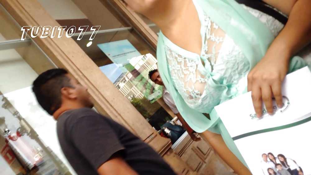 Descuido mostrando peson
 #31259015