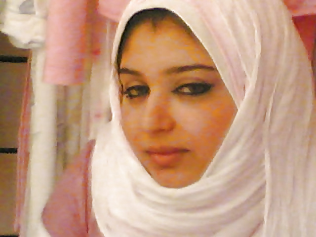 Hot jordanian girl
 #23071377