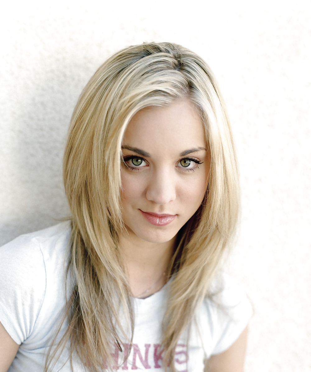 Kaley Cuoco # 3 #34592516