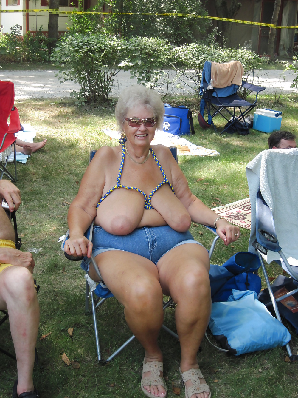 Todo tipo de tetas 4
 #28160765