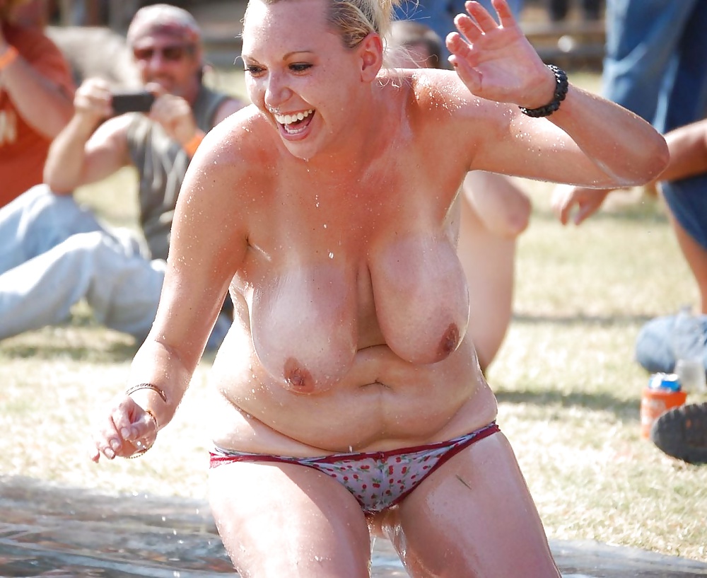 Todo tipo de tetas 4
 #28160960