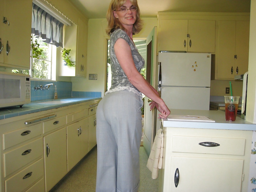 MORE Hot Blonde skinny Amateur MILF wife #34945276