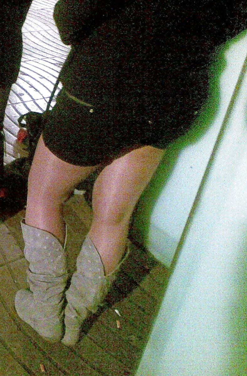 Neben der teenschlampe abgespritzt
 #36745953