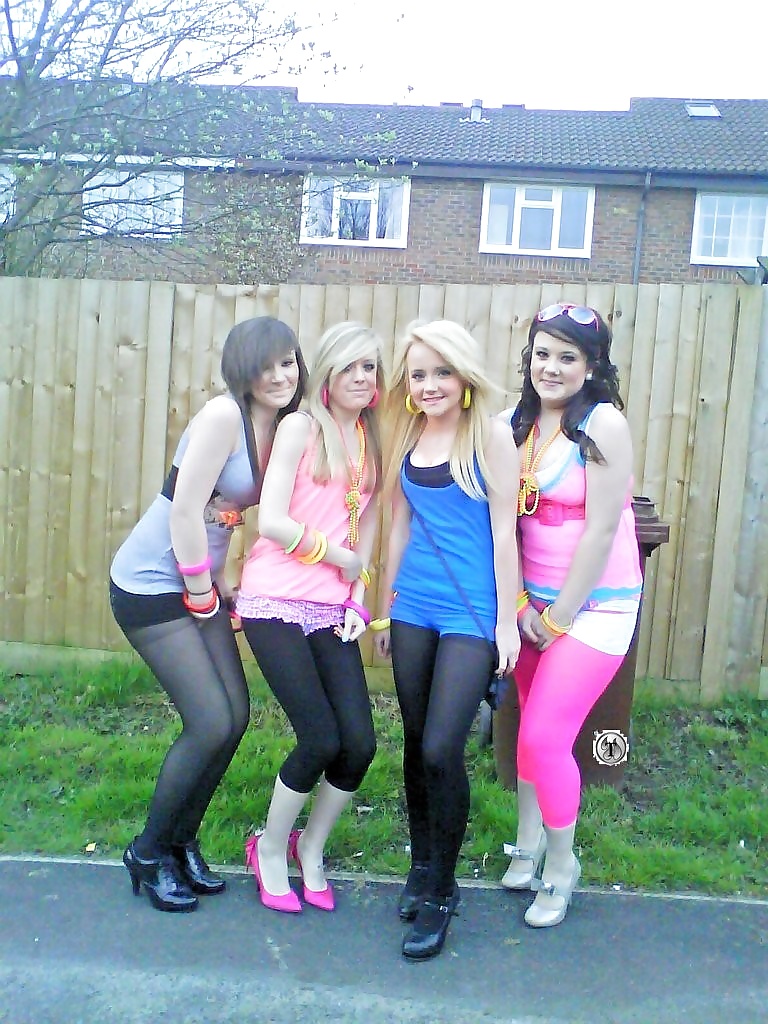 Strumpfhosengirls
 #35417986