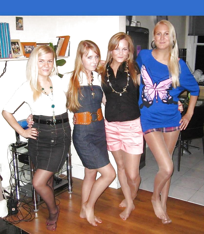 Strumpfhosengirls
 #35418008