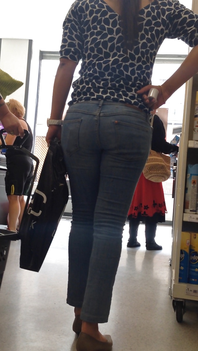 Sikh girl
 #25811604