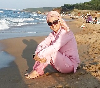 Turkish turbanli arab hijab #32605484