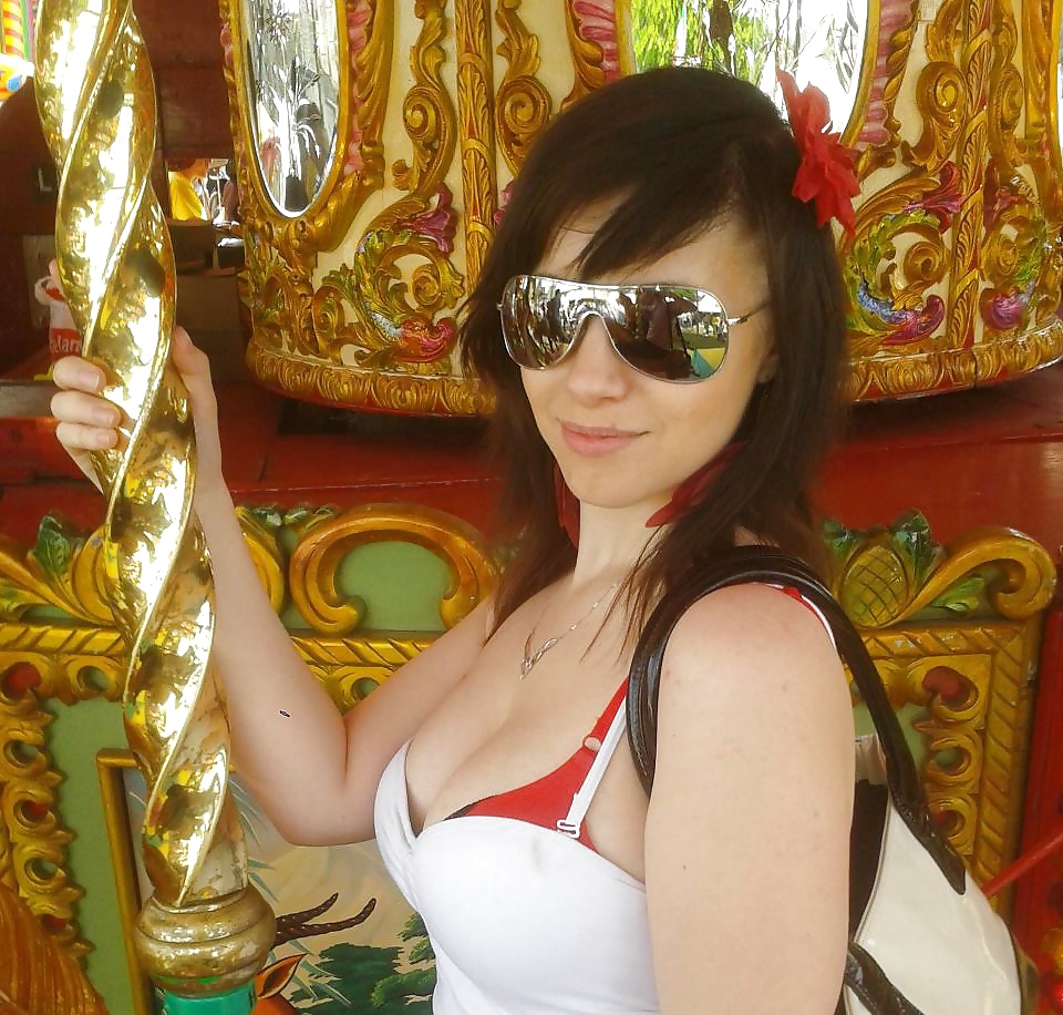 フェイスブックガール：ヘレン
 #38791416