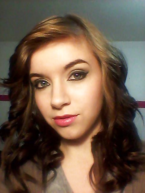 フェイスブックガール：ヘレン
 #38791432