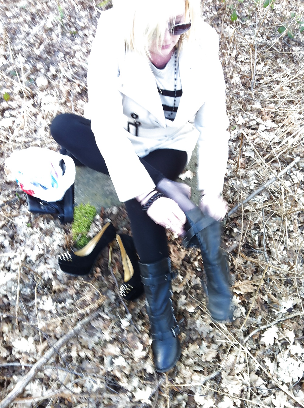 Em shows her feet in the woods 22.03.14 #25645202