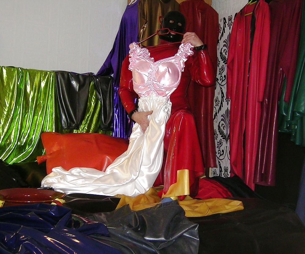 Franzis gummibett
 #39121046