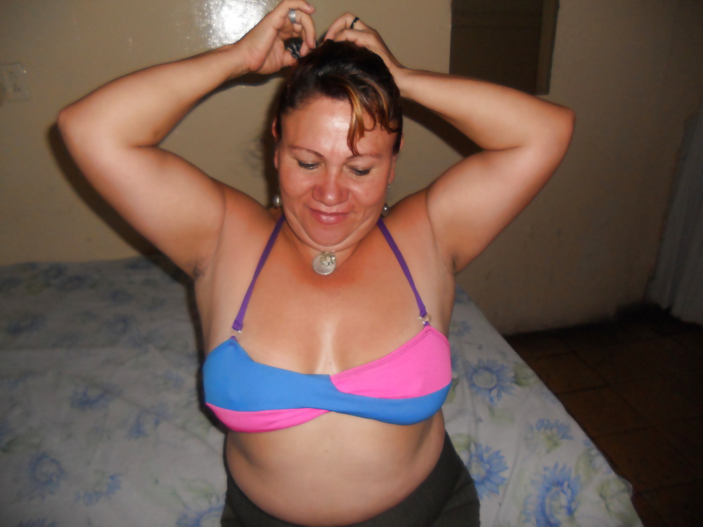 Madura pendeja me manda sus fotos....
 #24313124