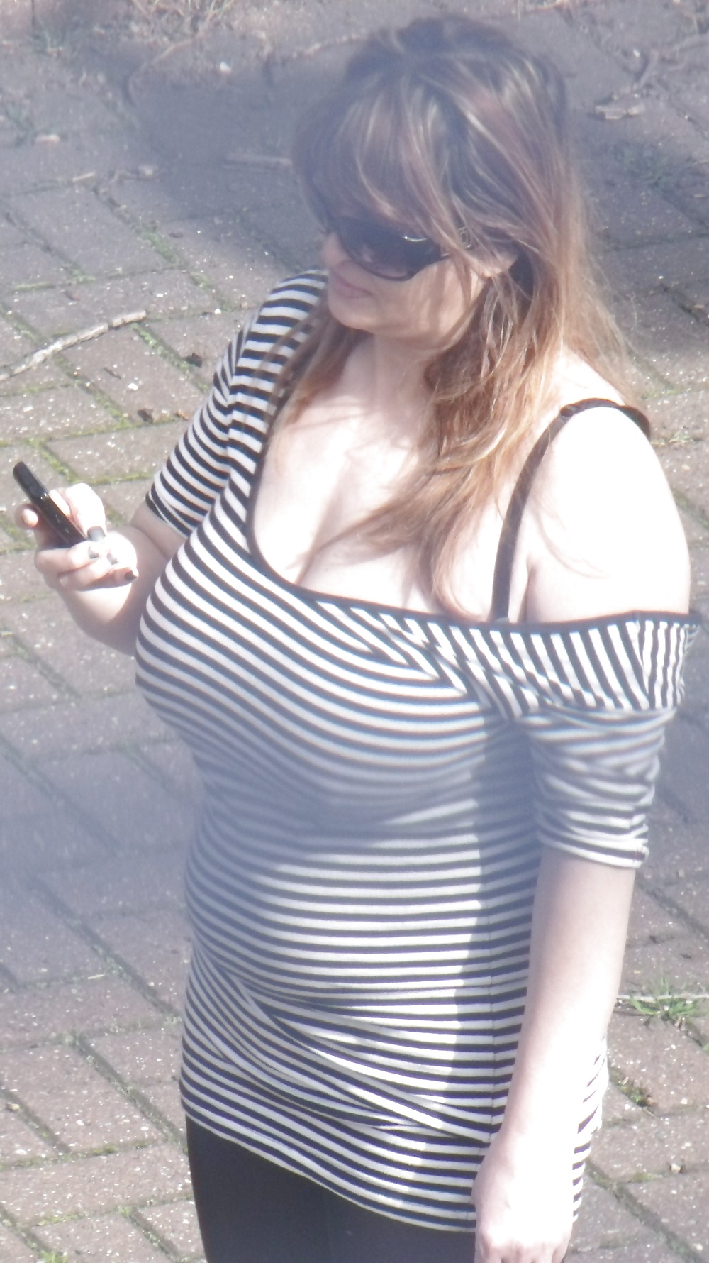 Candid Photos of Big-titted Milf #27357383