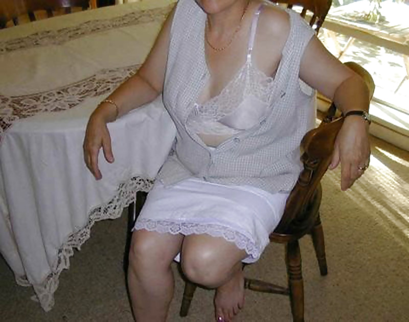 Casero amateur abuelas desnudas y esposas maduras #24833087