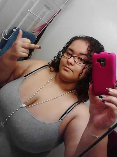 Social Netwok Attention Whores #33401808