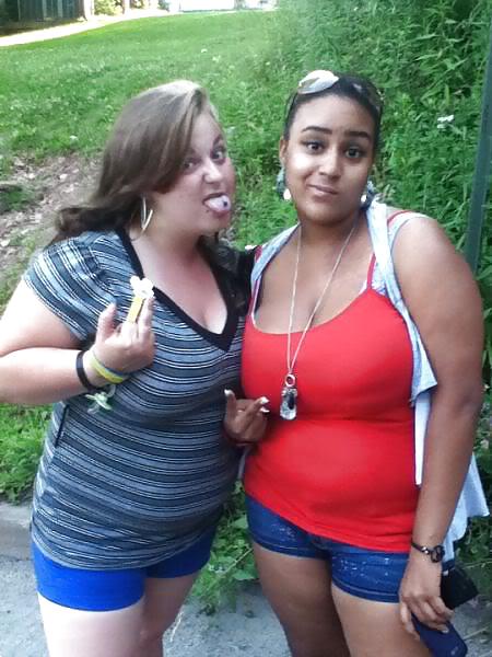 Social Netwok Attention Whores #33401931