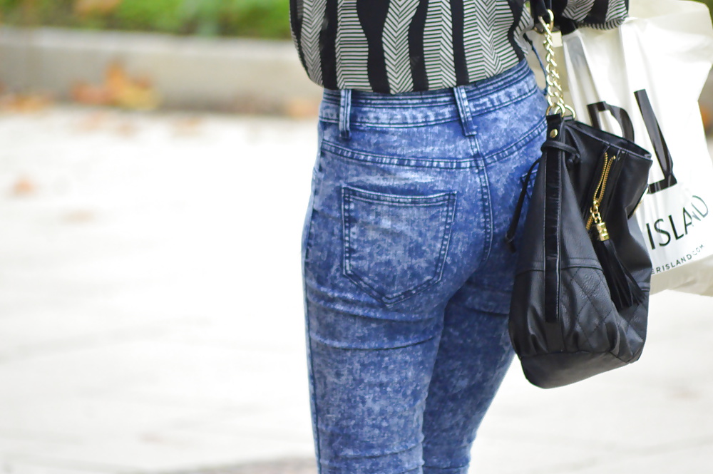 Británico asiático
 #30917930