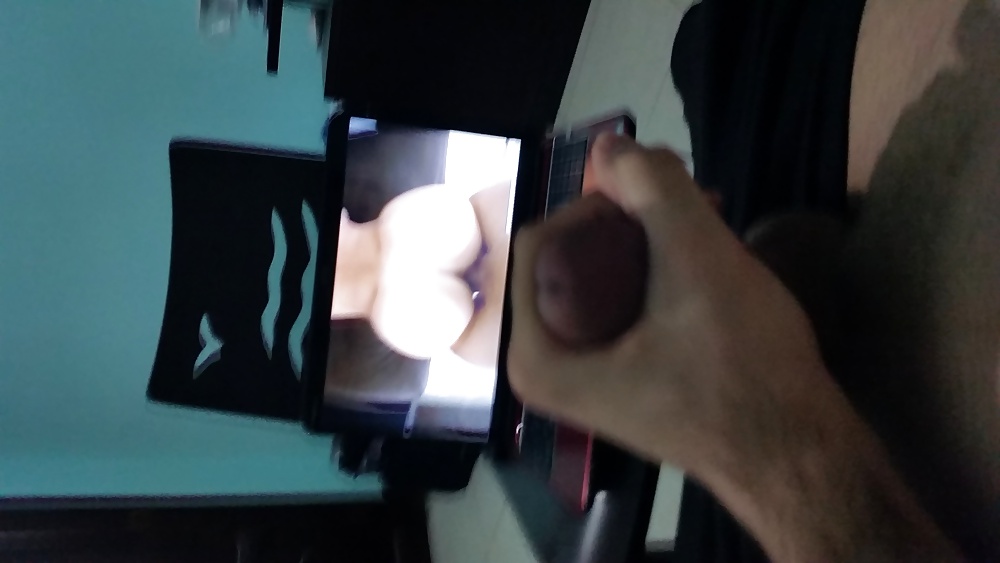 Waht
 #28072371