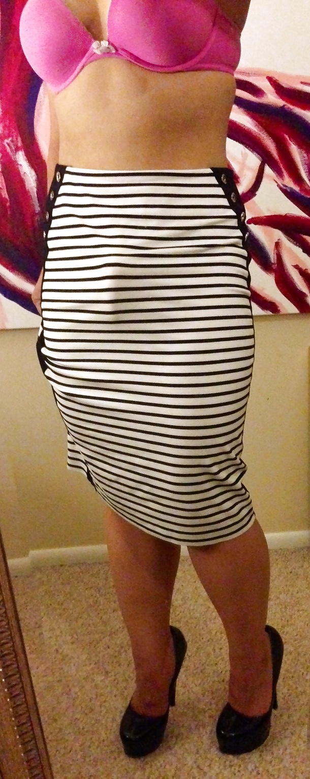 縛り付けられた女の子
 #35593775