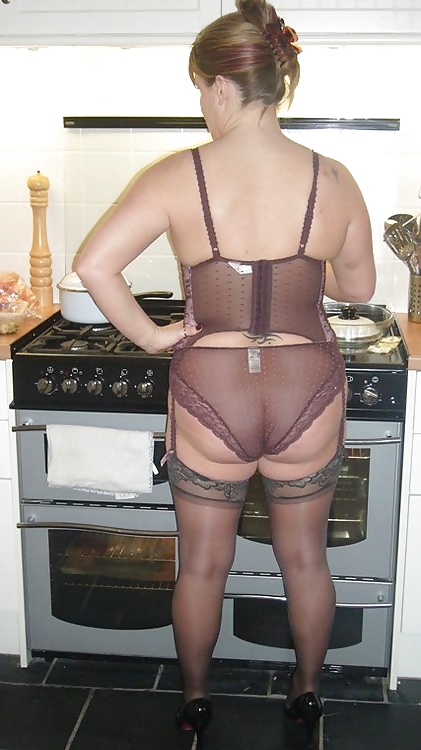 Esposas y novias 17
 #35011347