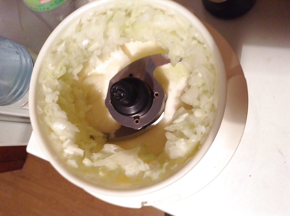 How to prepare an onion in 30sec without crying #28145923