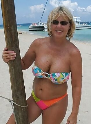 Swimsuit bikini bra bbw mature dressed teen big tits - 70 #35672778