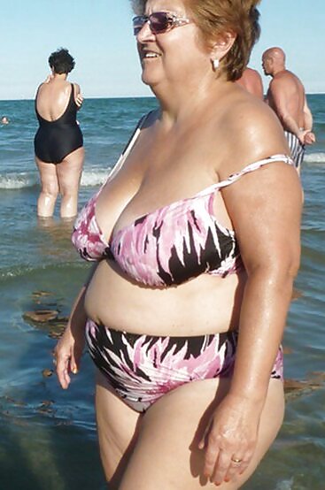 Swimsuit bikini bra bbw mature dressed teen big tits - 70 #35672908