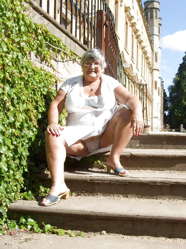 Alte weiber
 #23242584