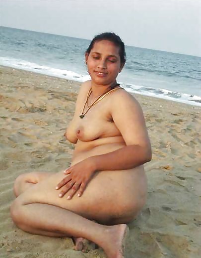 Indian Fett Sexy Aunty #27947606