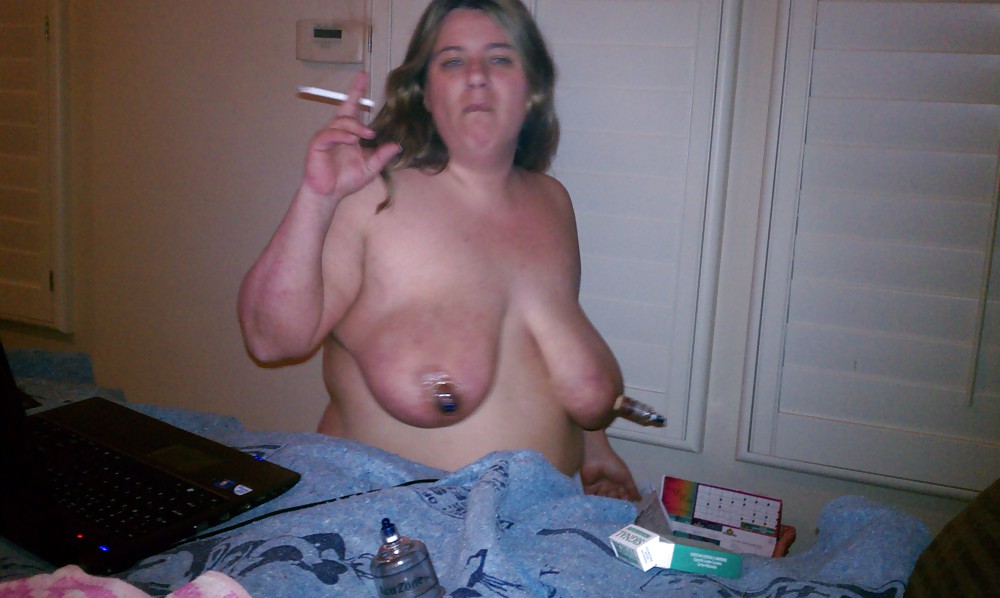 Esposa fumando antes del sexo
 #24050257