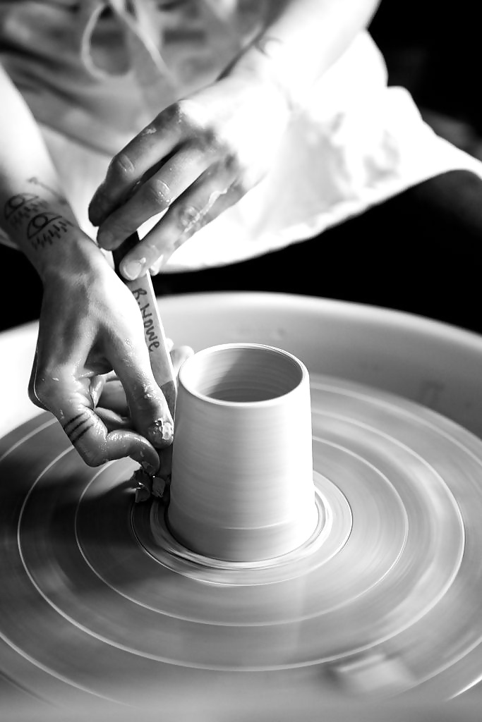 Hands of imagination... #27420882