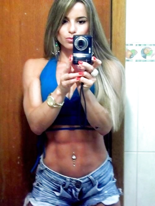 Selfies 2
 #34799514