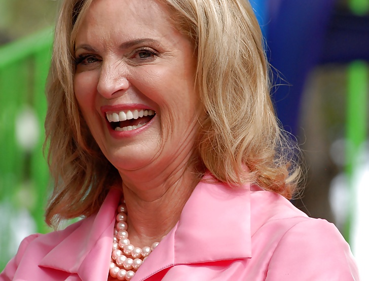 L'amore che si fa le seghe per la conservatrice Ann Romney
 #41002378