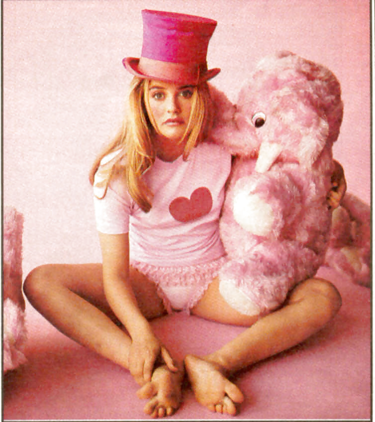 Alicia Silverstone #27069447