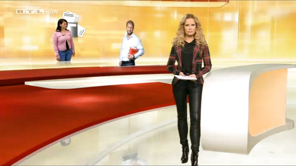 Célébrité Chatte En Bottes, Hauts Talons, En Cuir #29837882